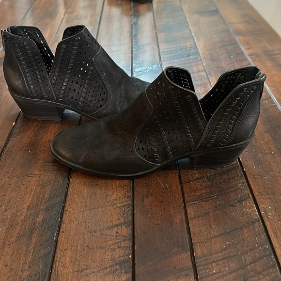 Vince Camuto Ankle Boot - Picture 3 of 6